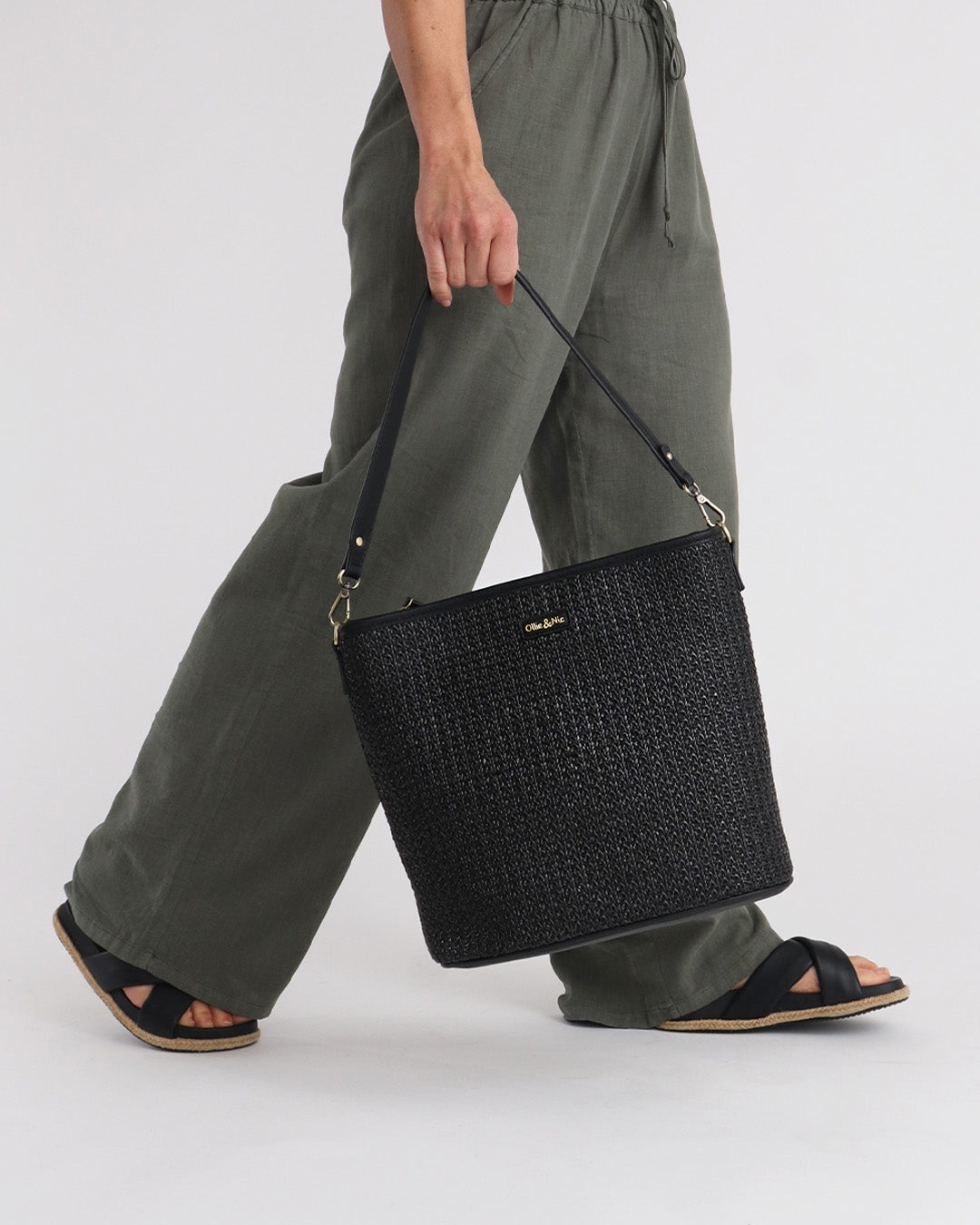 Marley Women's Bucket Tote Bag Black – Ollie Nic