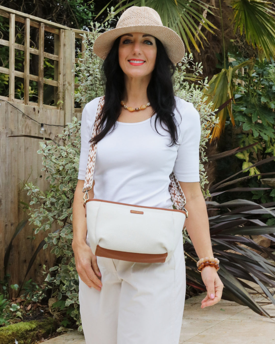Joanne Boat Bag - Tan