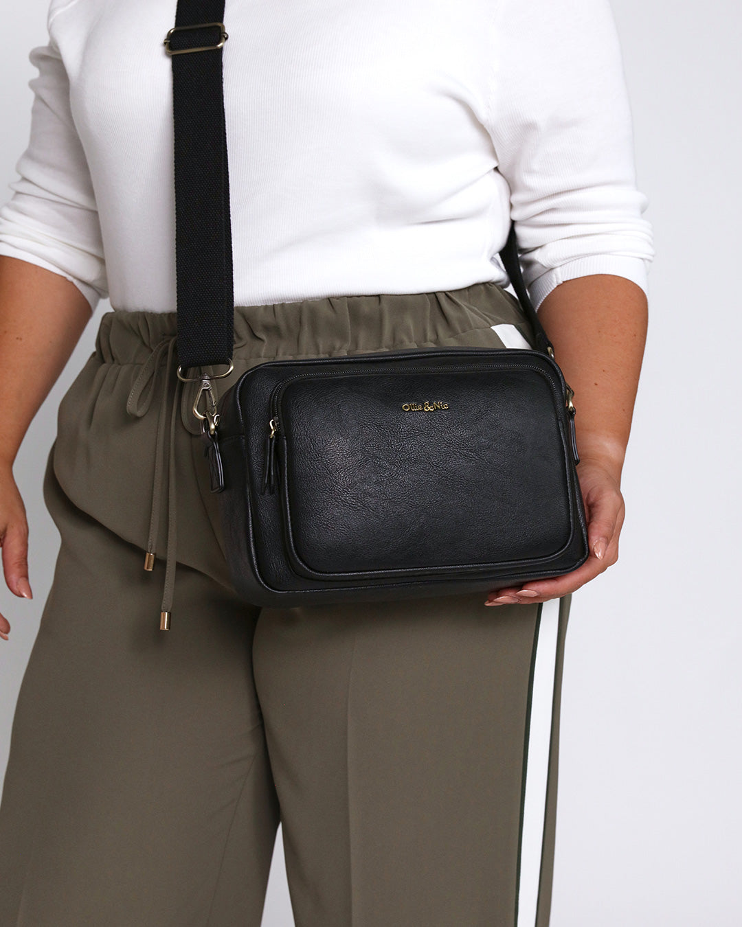Bertie Maxi Crossbody - Black