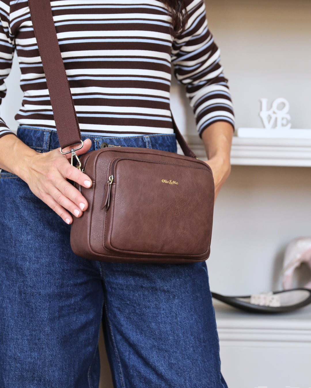 Bertie Maxi Crossbody - Chocolate