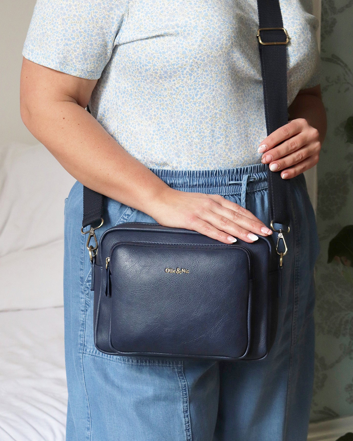 Bertie Maxi Crossbody - Navy