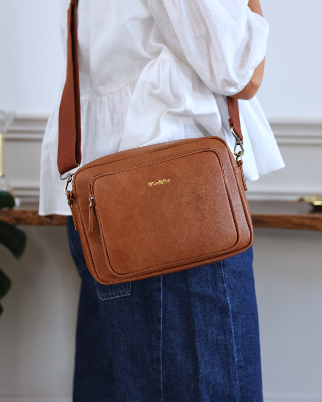 Bertie Maxi Crossbody - Tan