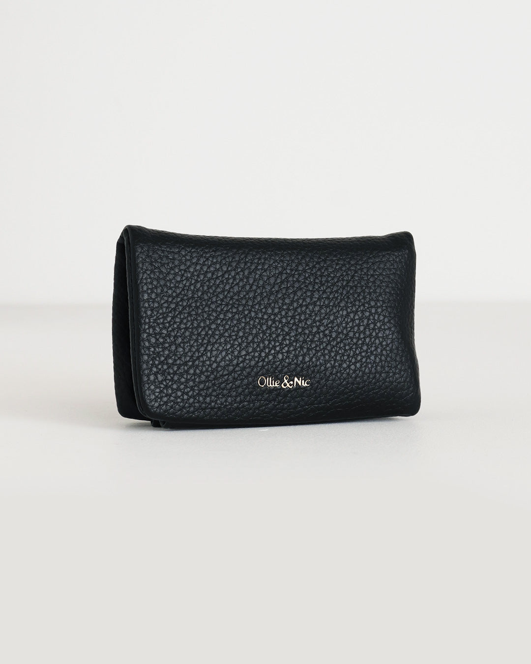 Ollie and nic observen purse