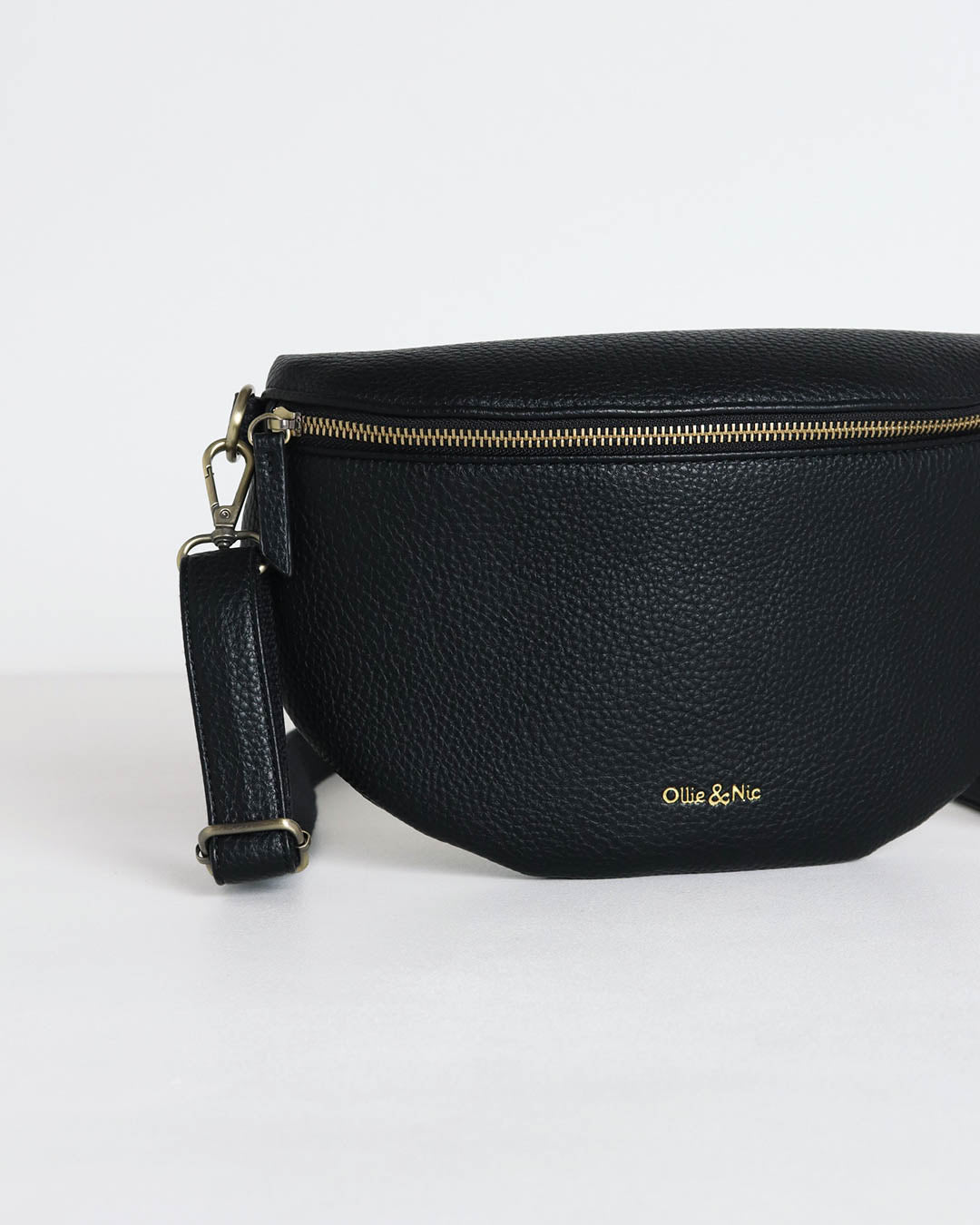 Brooke Belt Bag - Black