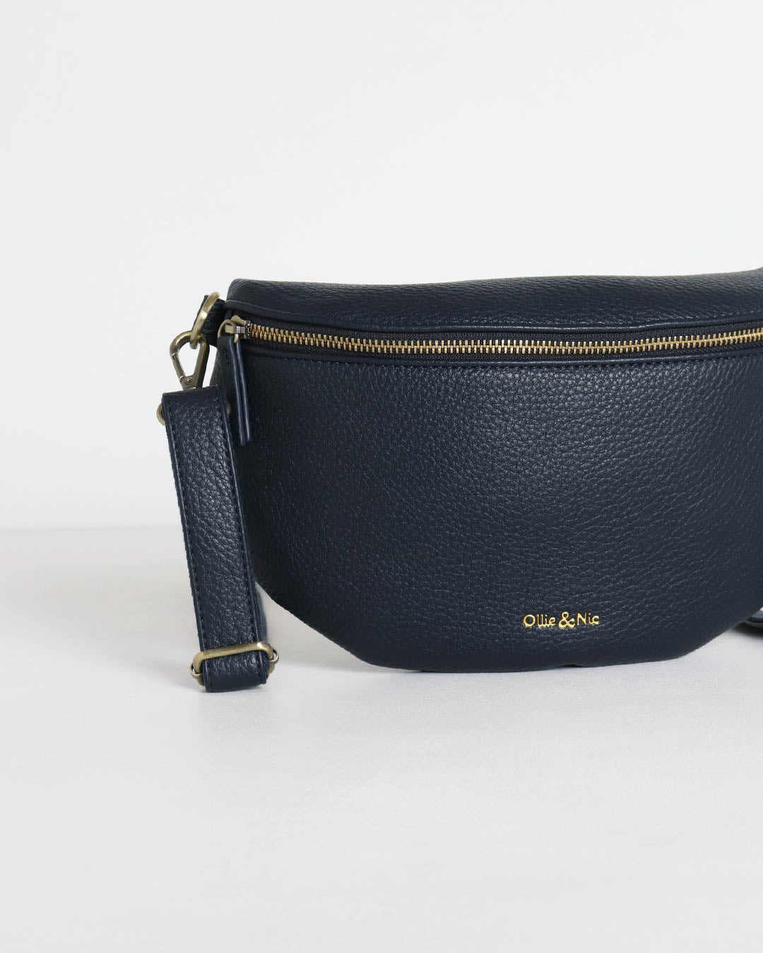Brooke Belt Bag - Navy