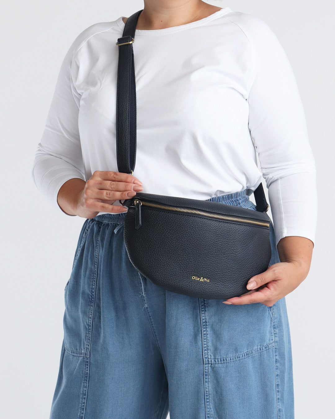Brooke Belt Bag - Navy