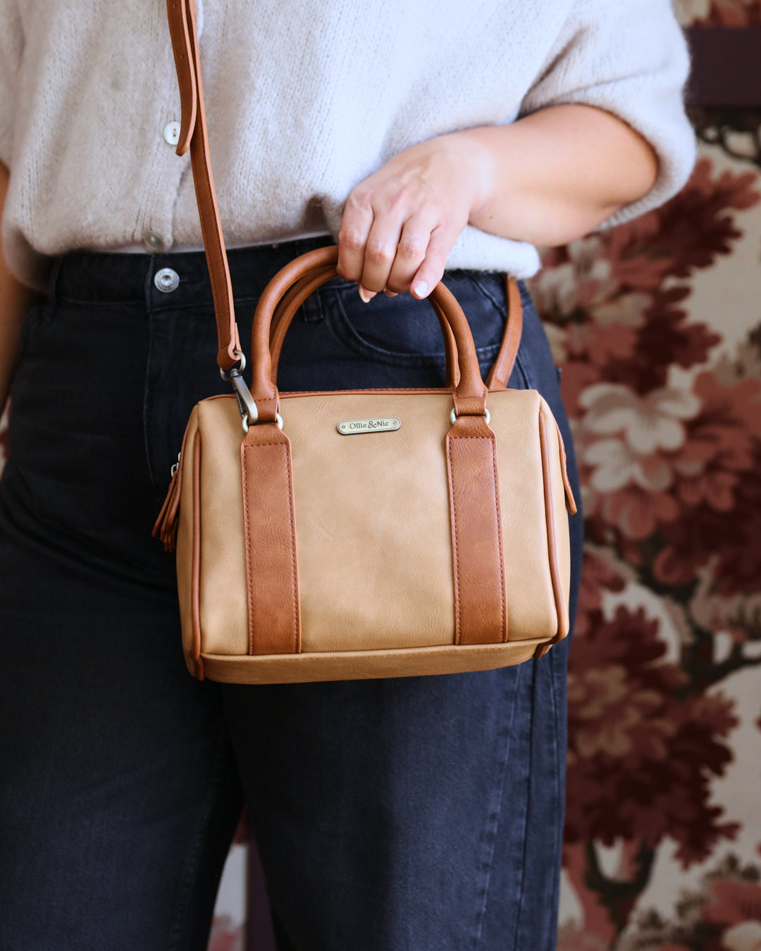 Della Boxy Bowler - Caramel