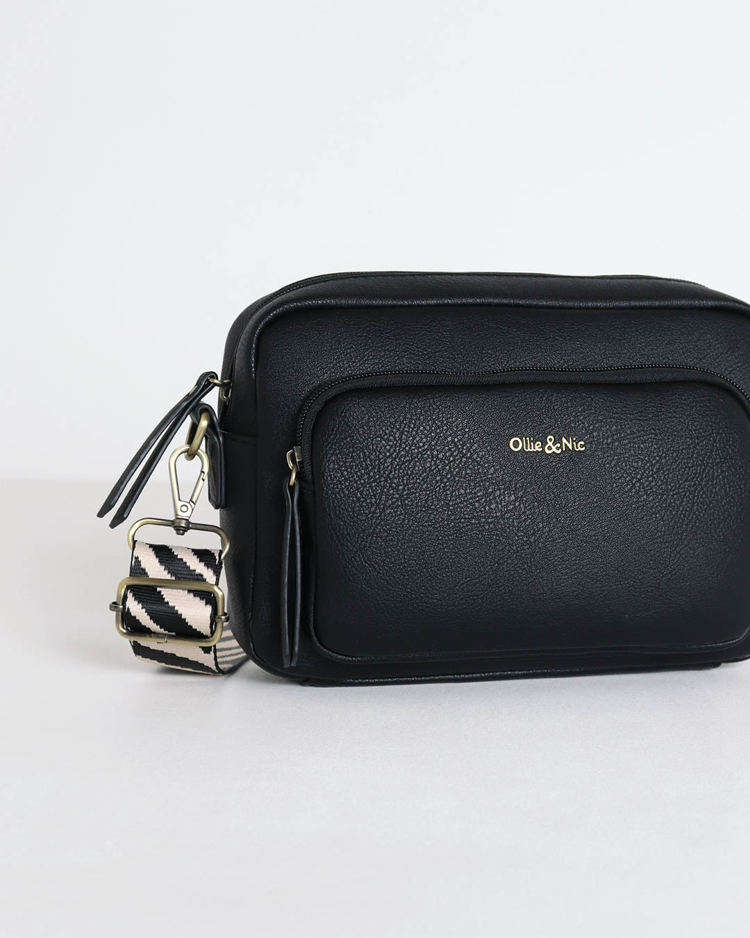 Doyle Crossbody - Black