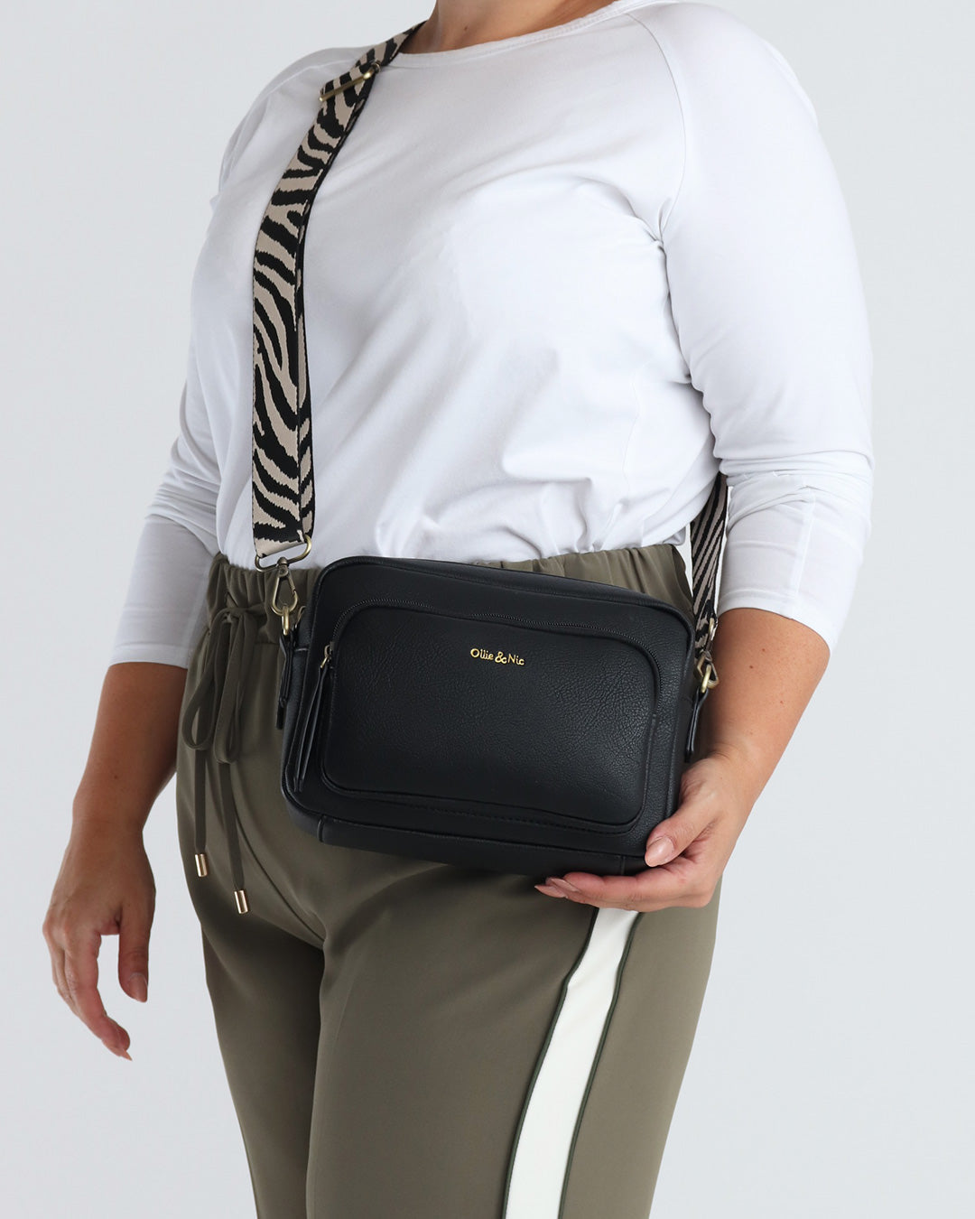 Doyle Crossbody - Black