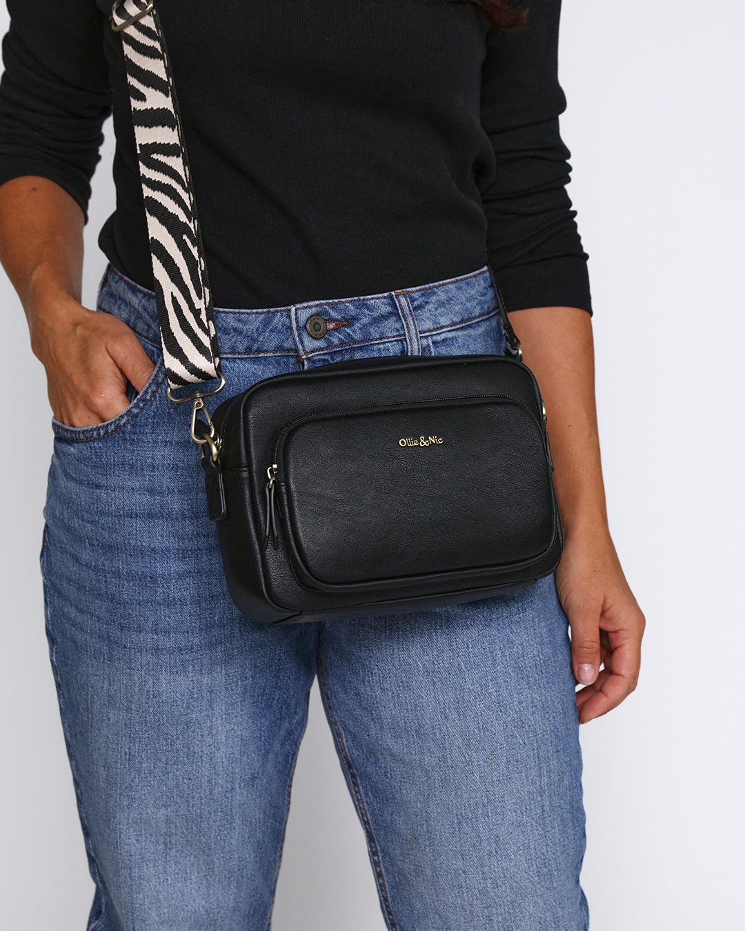 Doyle Crossbody - Black