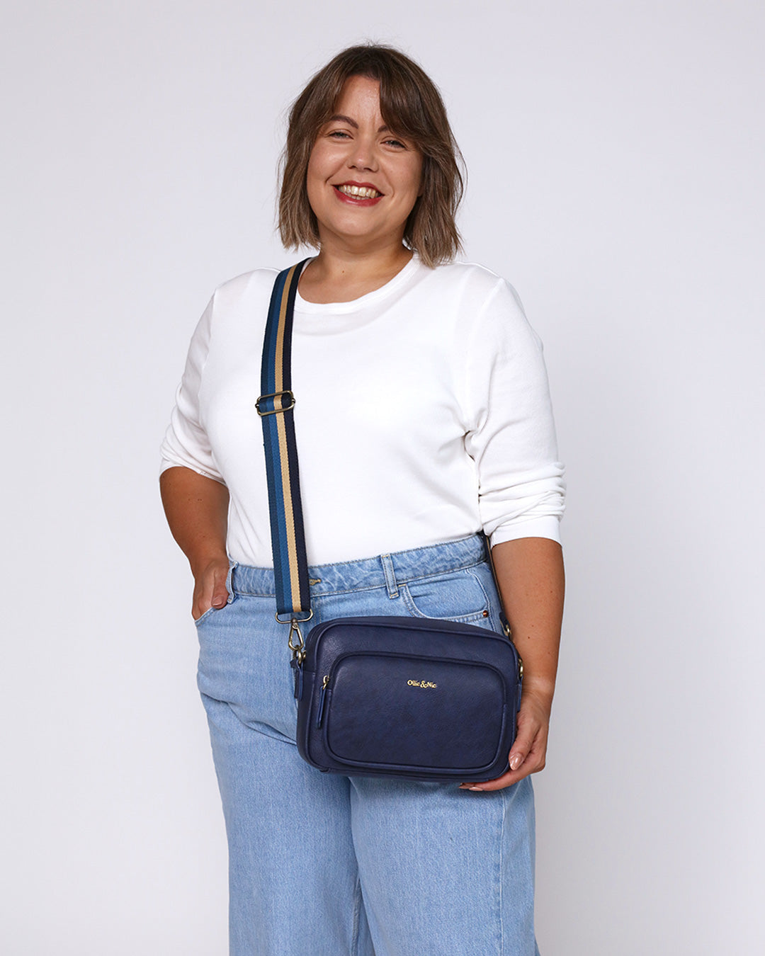 Doyle Crossbody - Navy