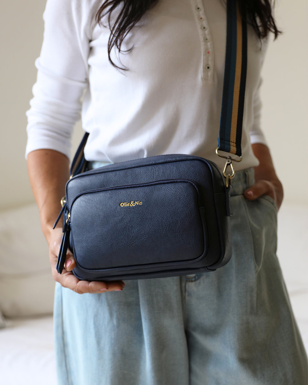 Doyle Crossbody - Navy