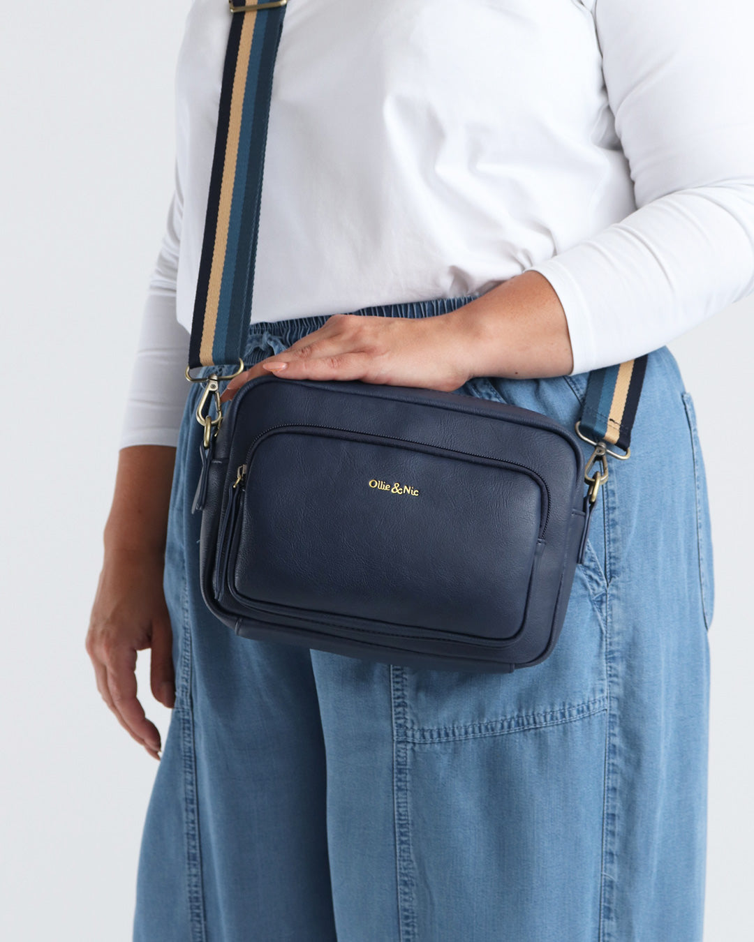 Doyle Crossbody - Navy