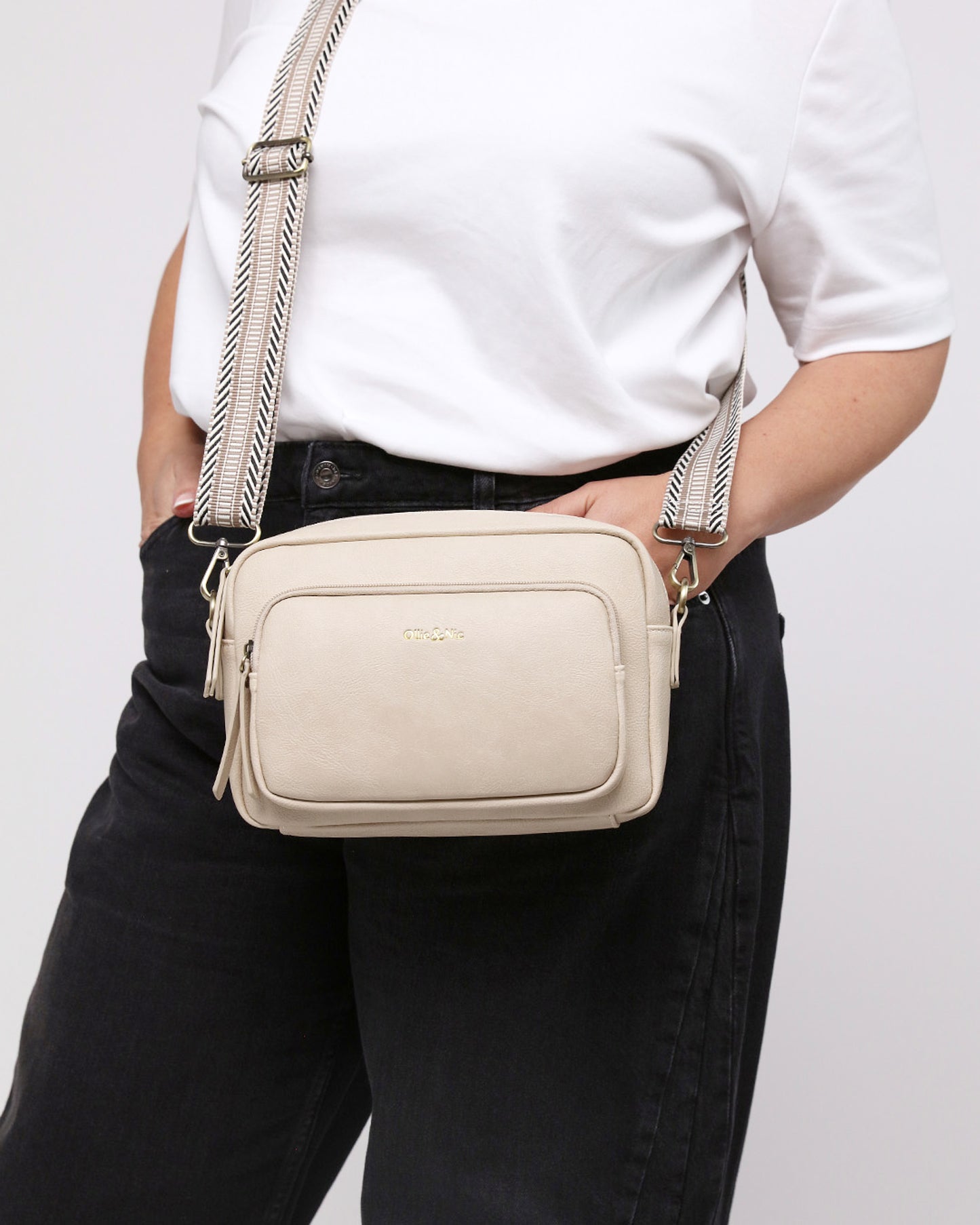 Doyle Crossbody - Pebble