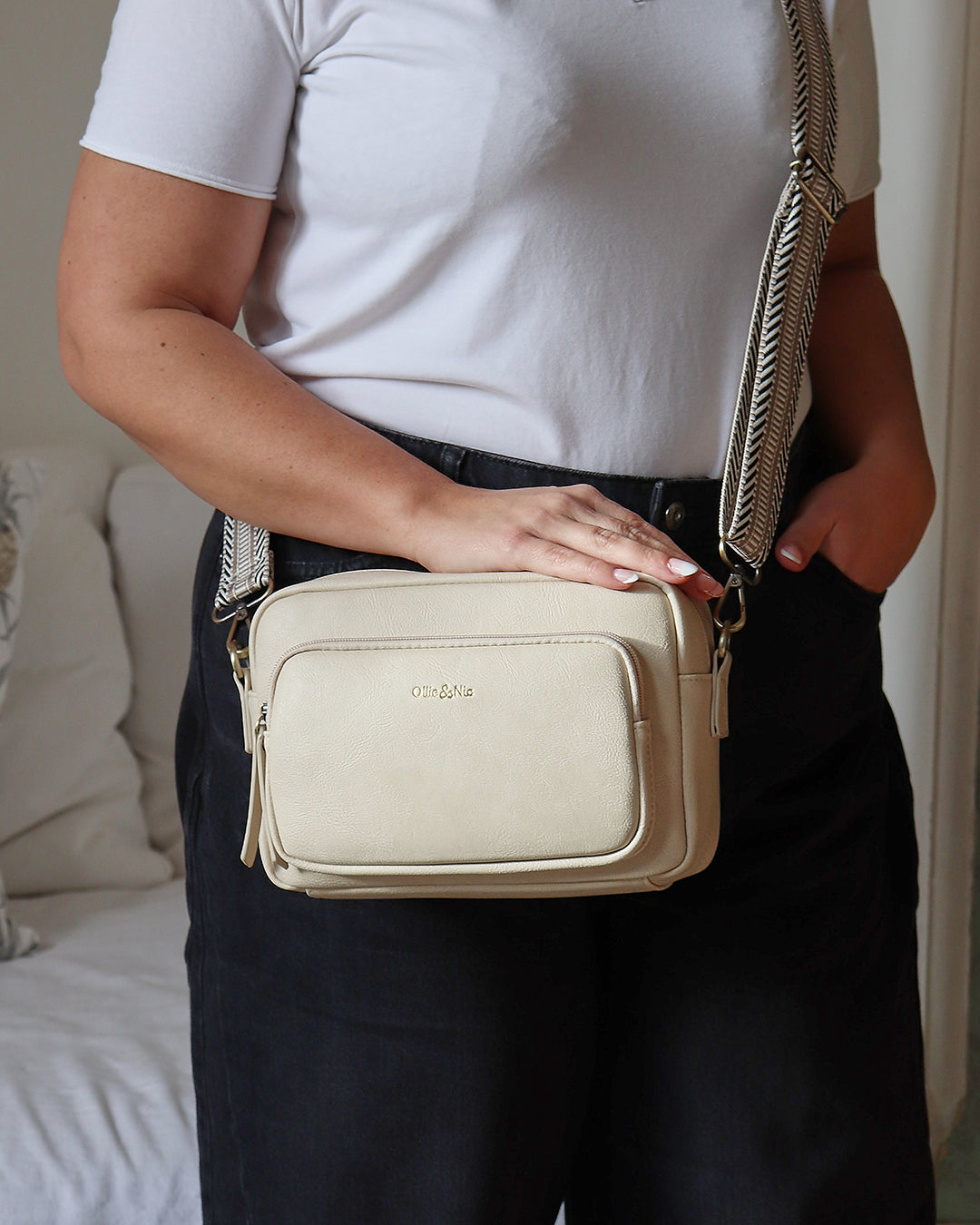 Doyle Crossbody - Pebble