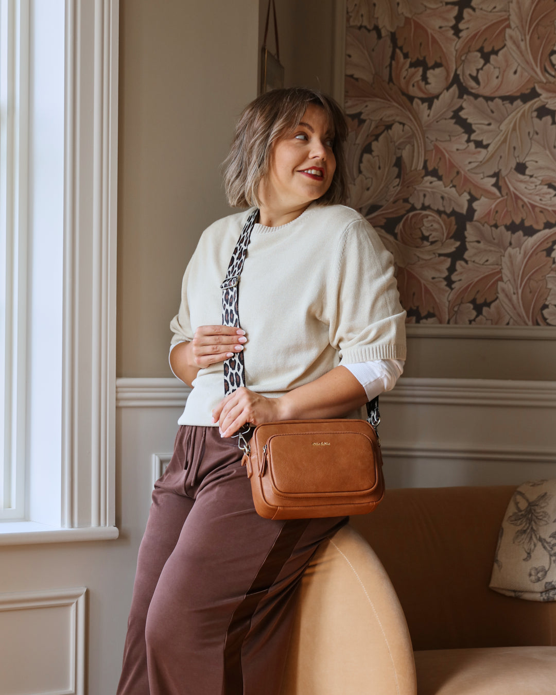 Doyle Crossbody - Tan
