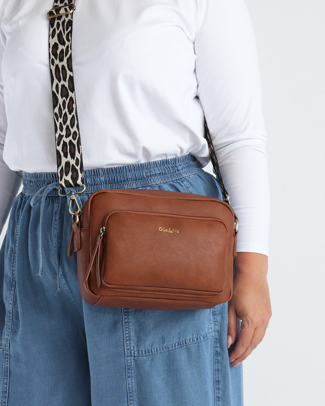 Doyle Crossbody - Tan