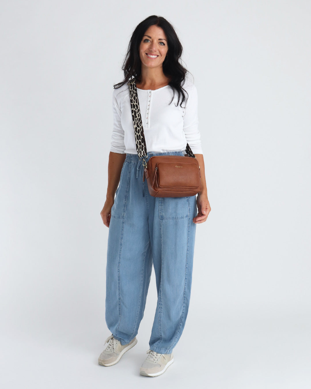 Doyle Crossbody - Tan