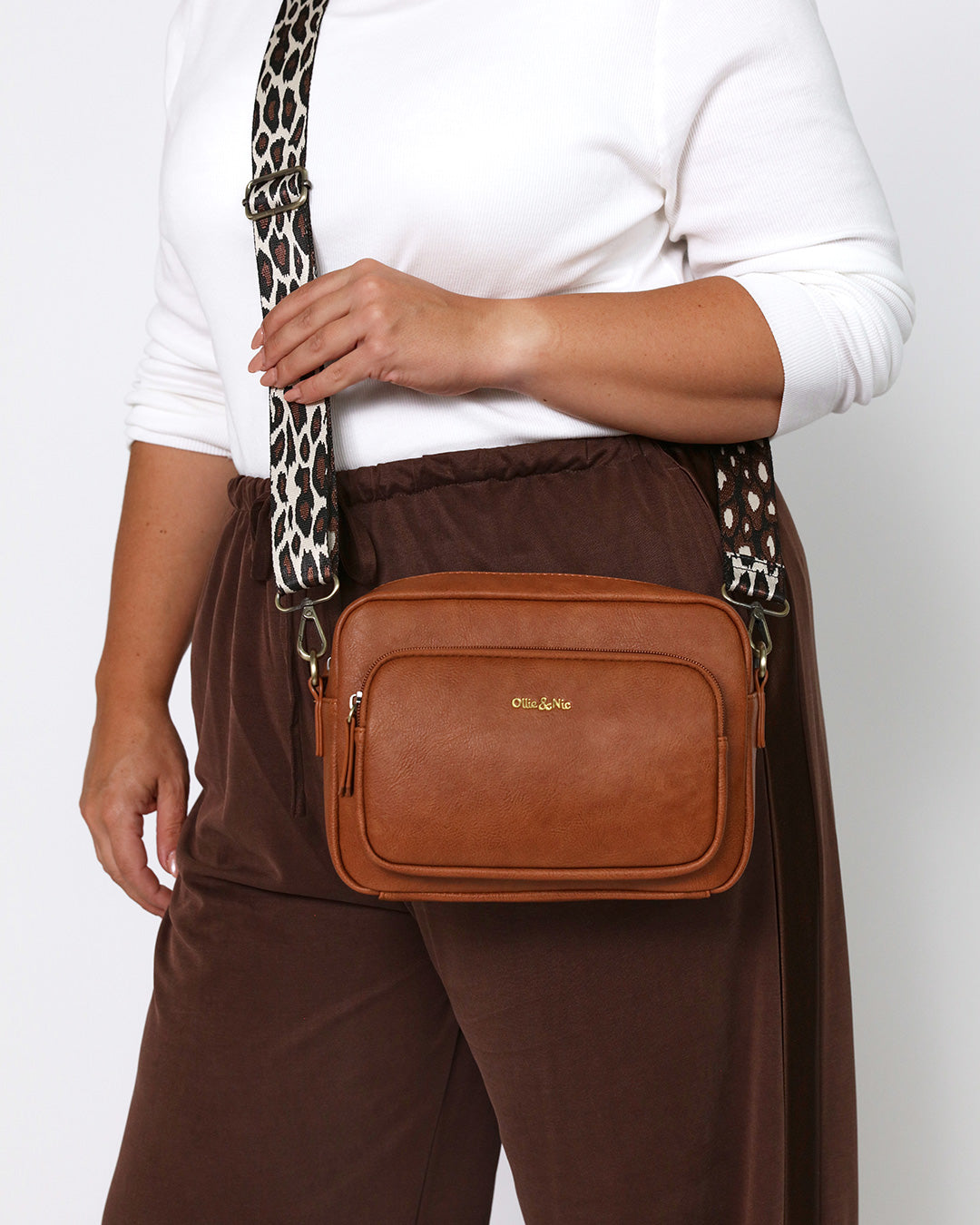 Doyle Crossbody - Tan