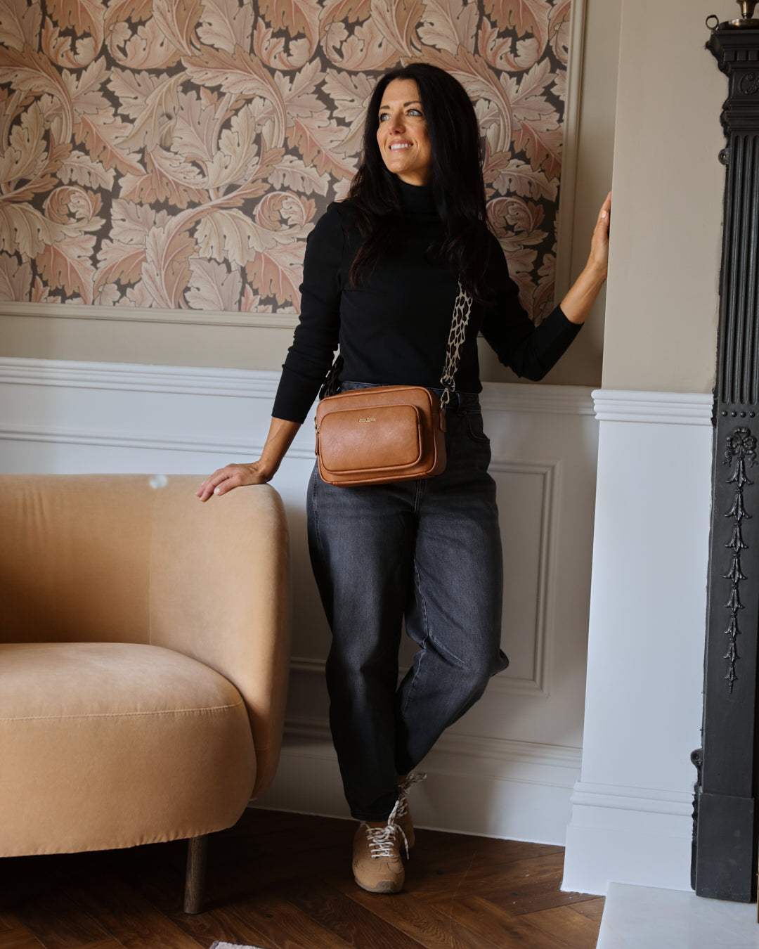 Doyle Crossbody - Tan