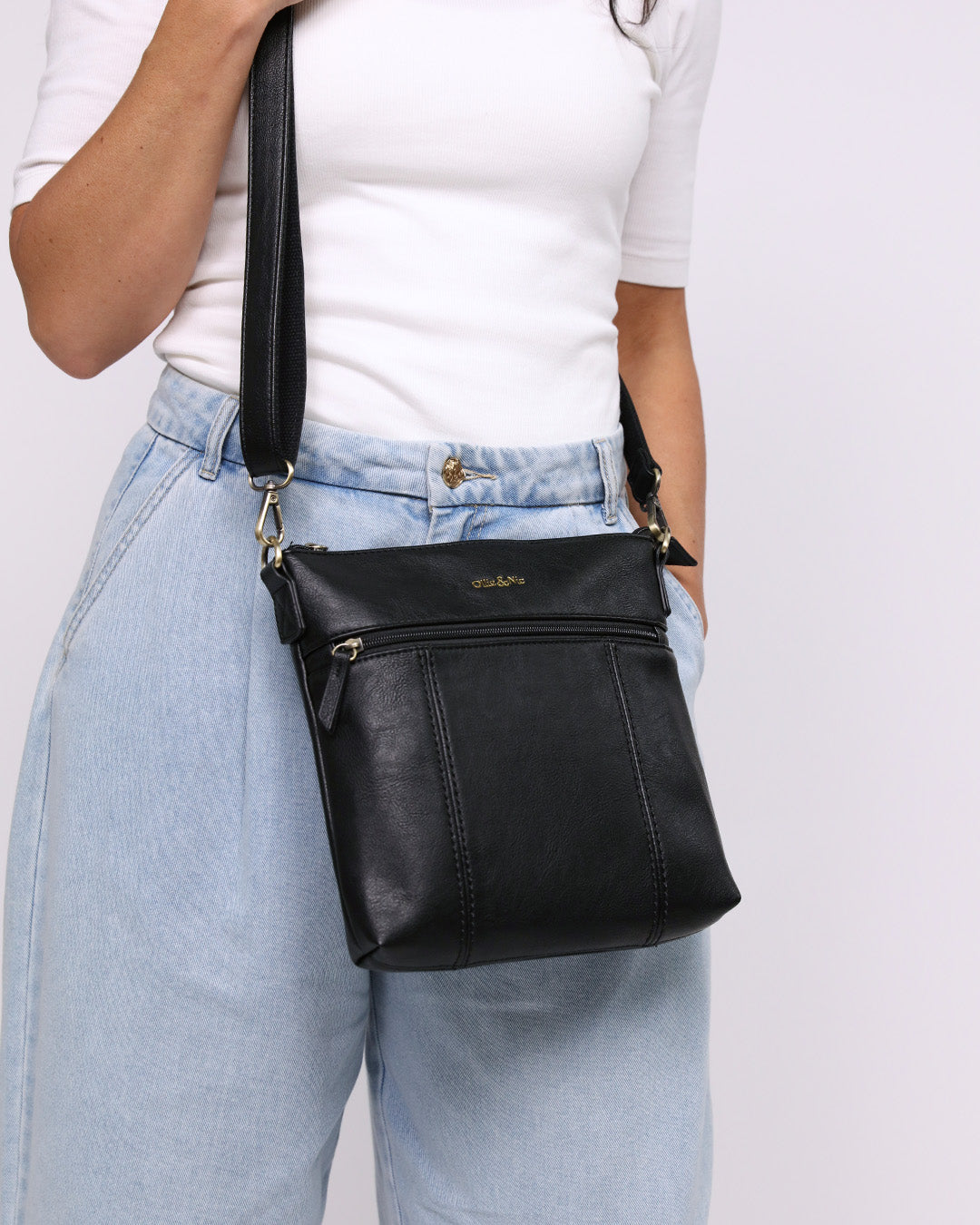 Eddie Crossbody - Black