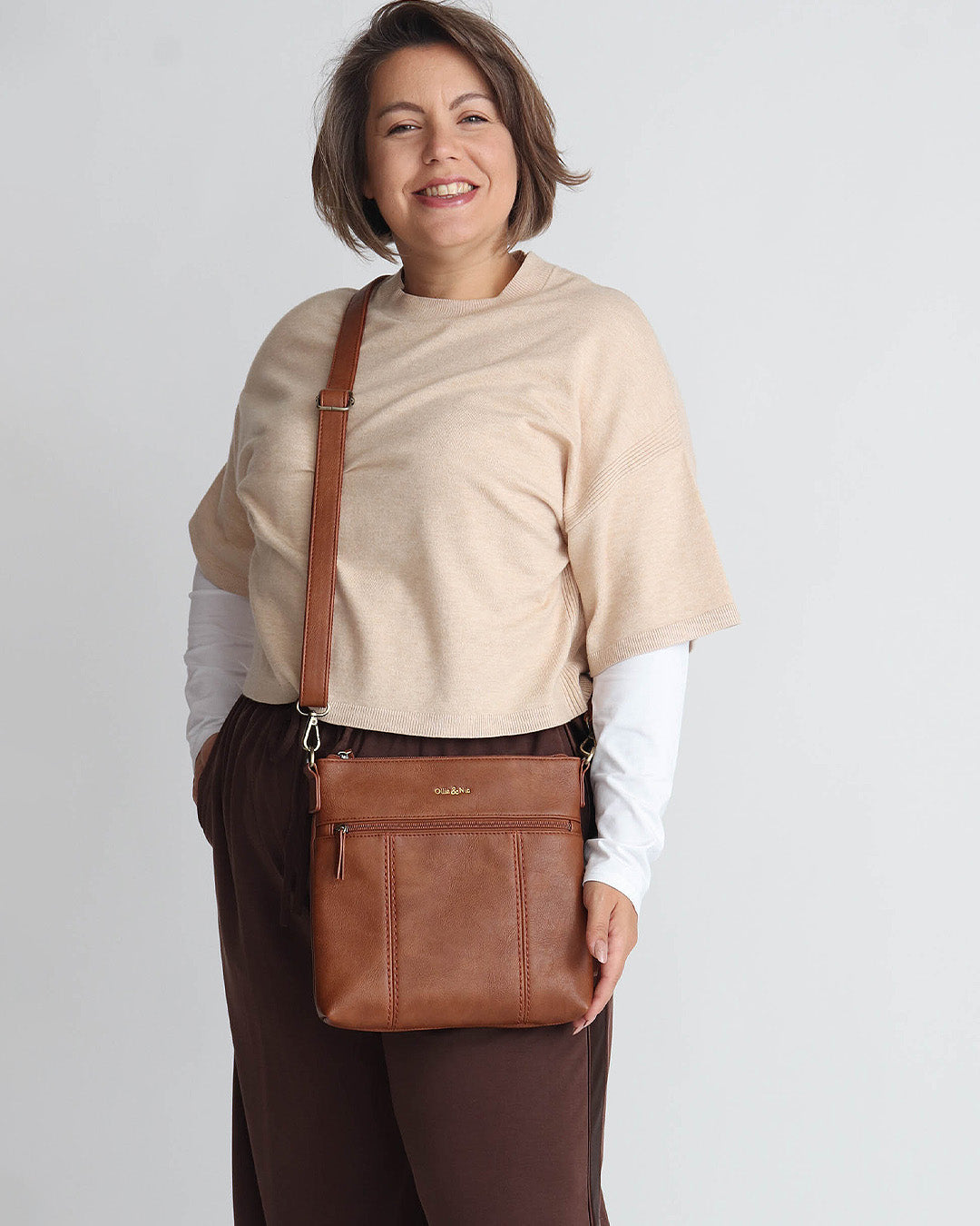 Eddie Crossbody - Tan