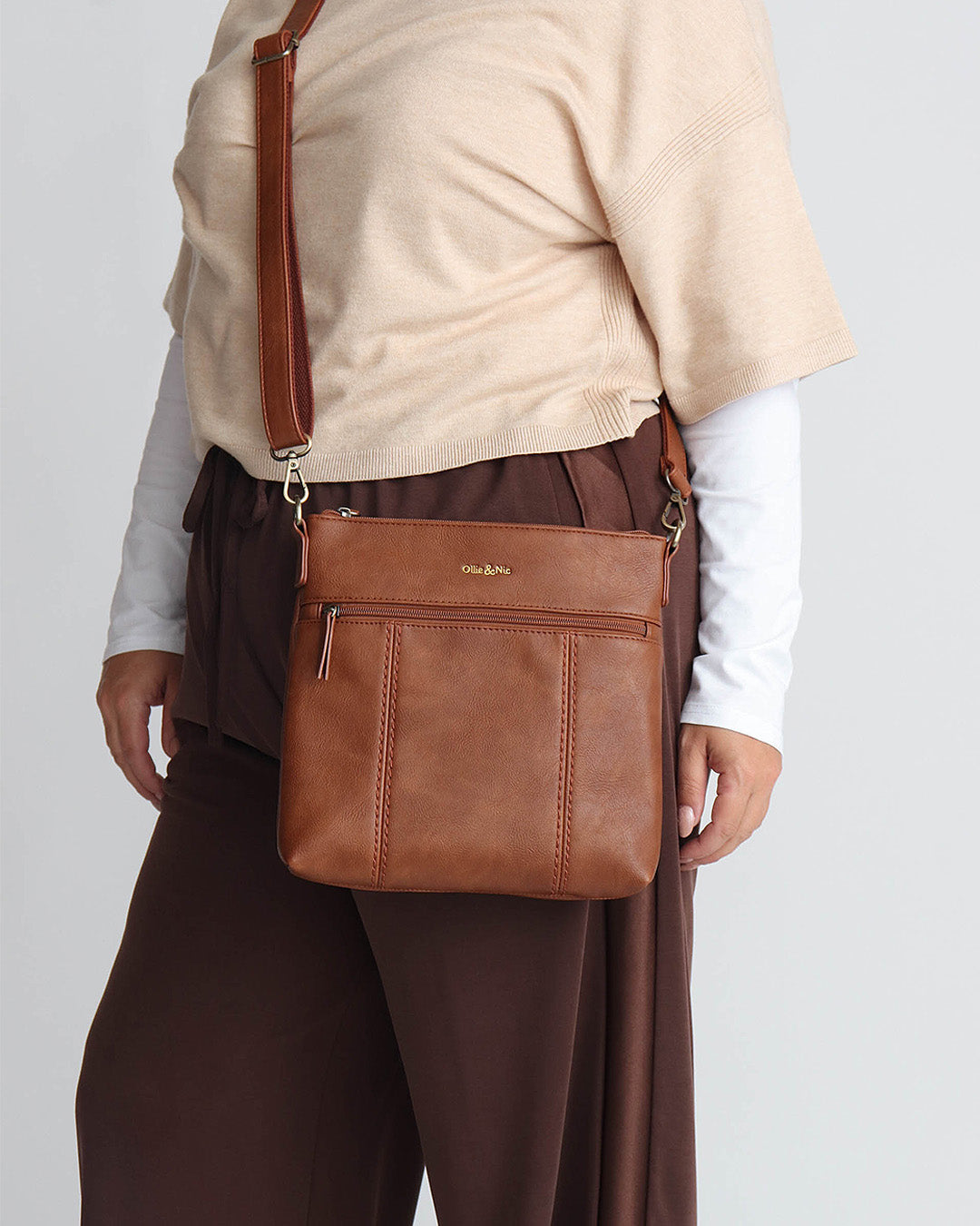 Eddie Crossbody - Tan