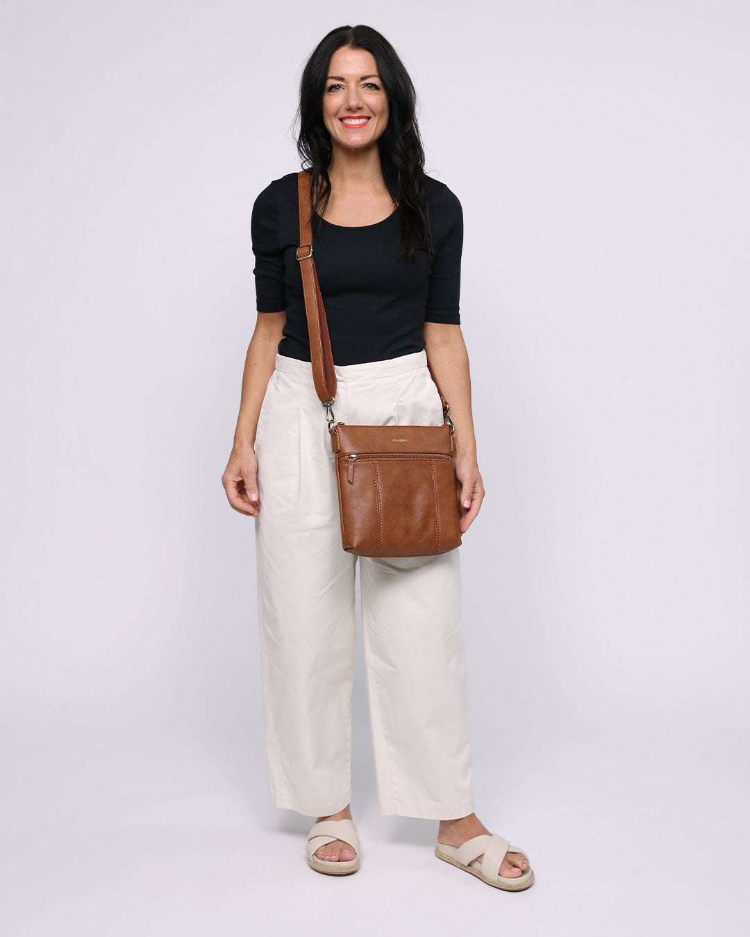 Eddie Crossbody - Tan