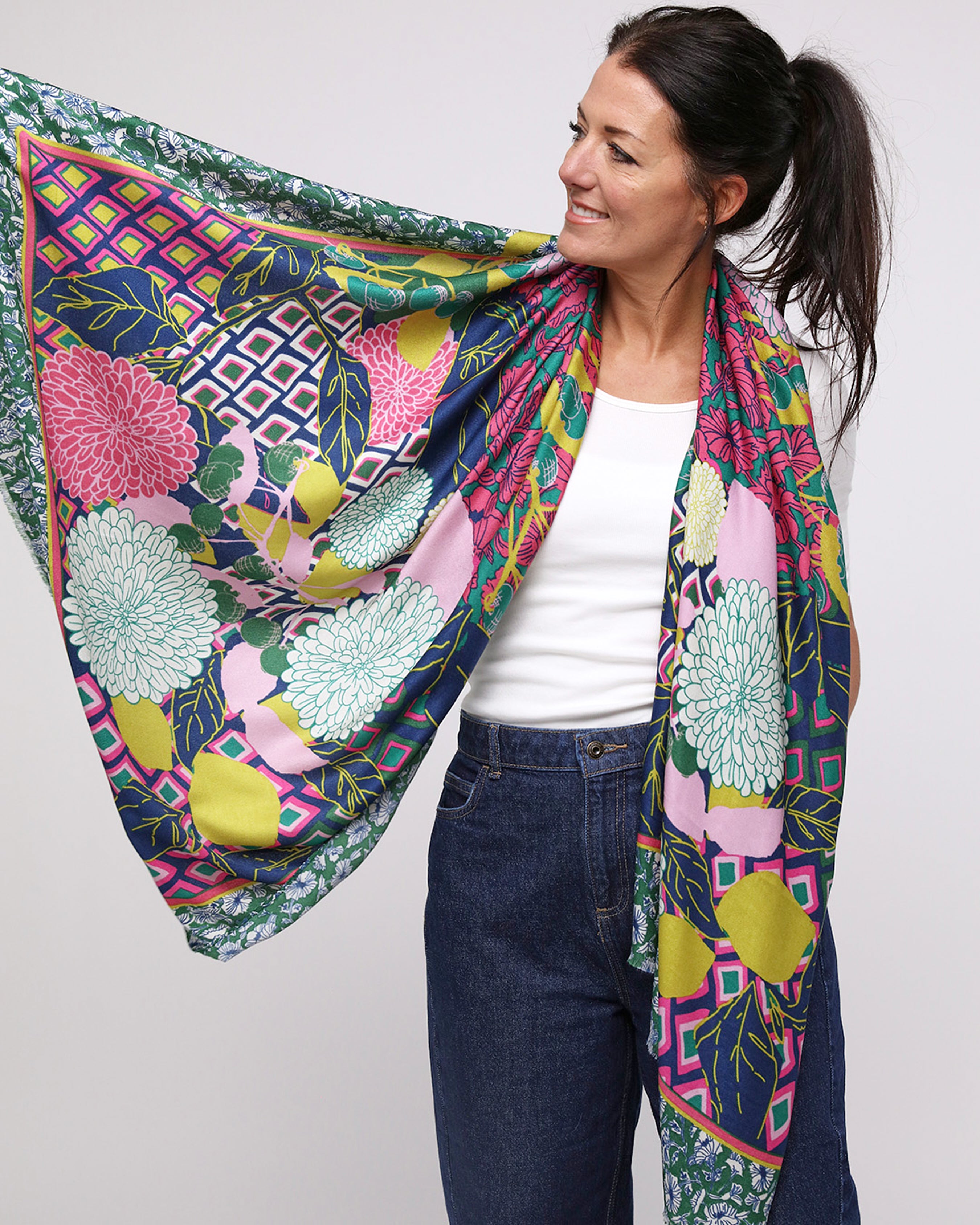 Fiona Scarf - Green