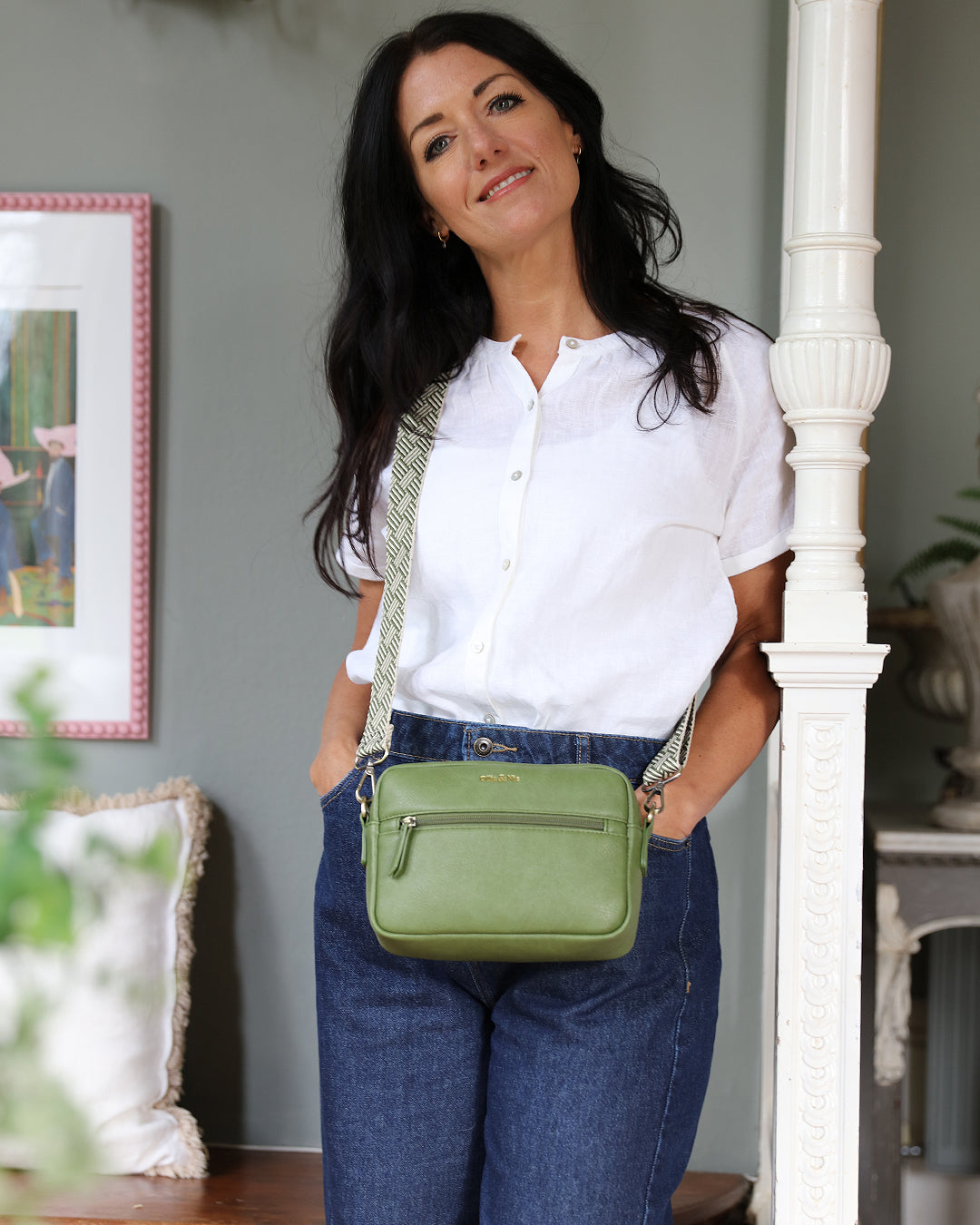 Gigi Women's Crossbody Camera Bag - Apple Green – Ollie & Nic