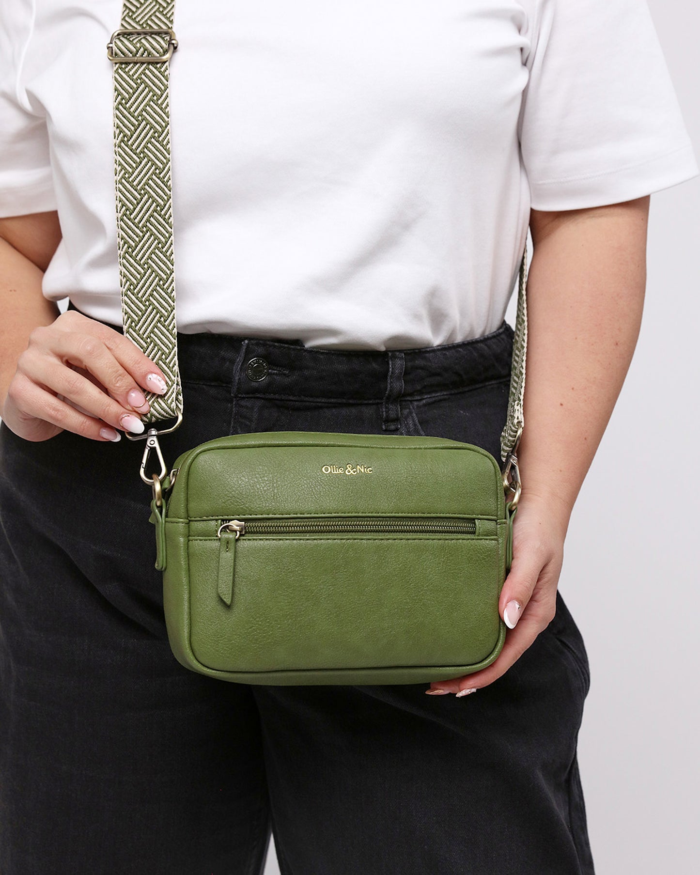 Gigi Crossbody - Apple Green