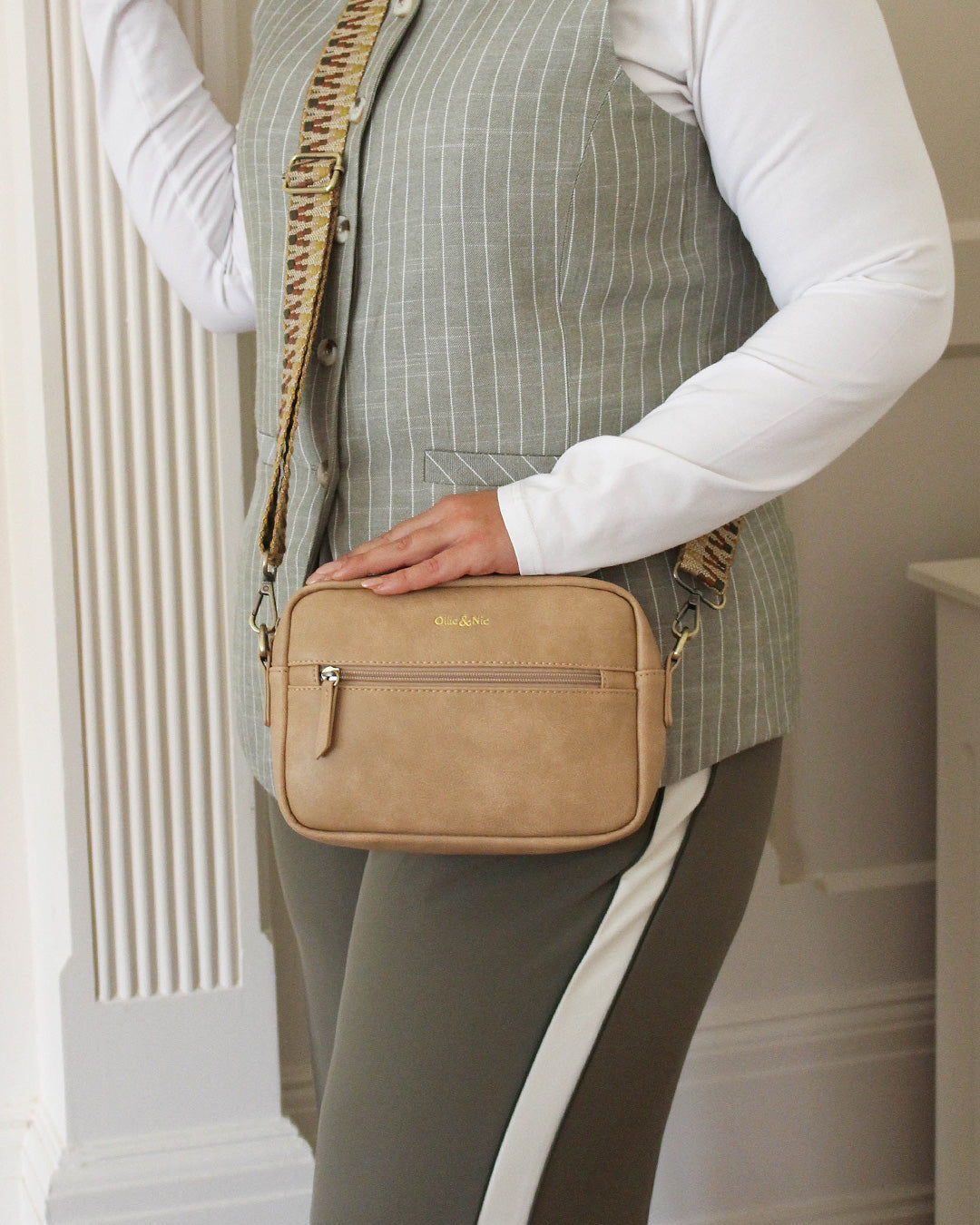 Gigi Crossbody - Camel