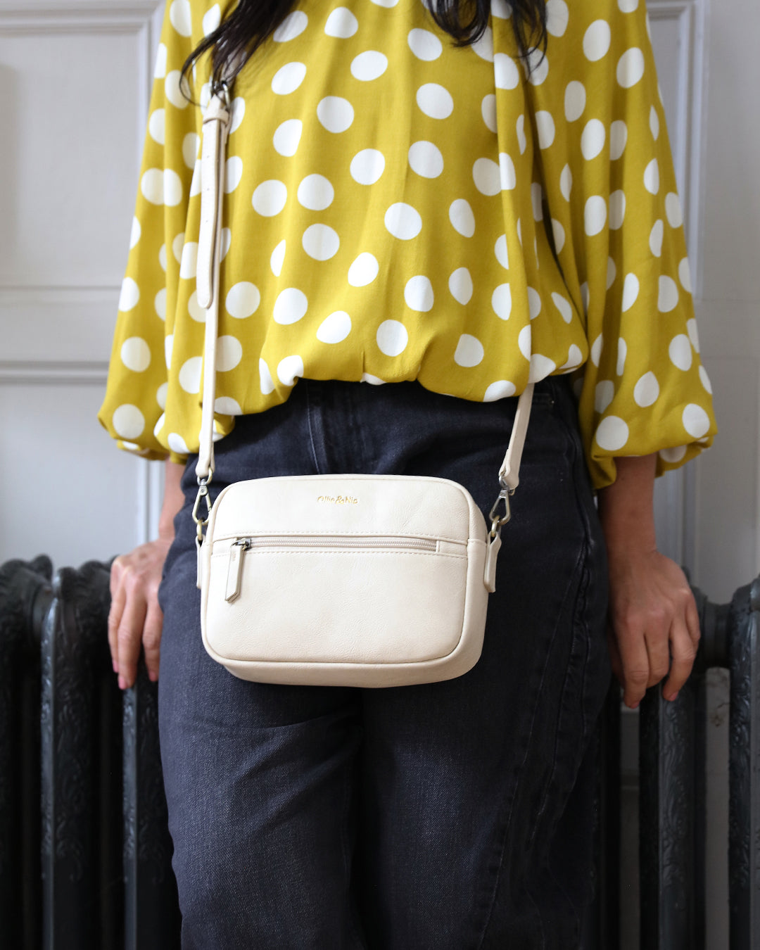 Gigi Crossbody - Pebble