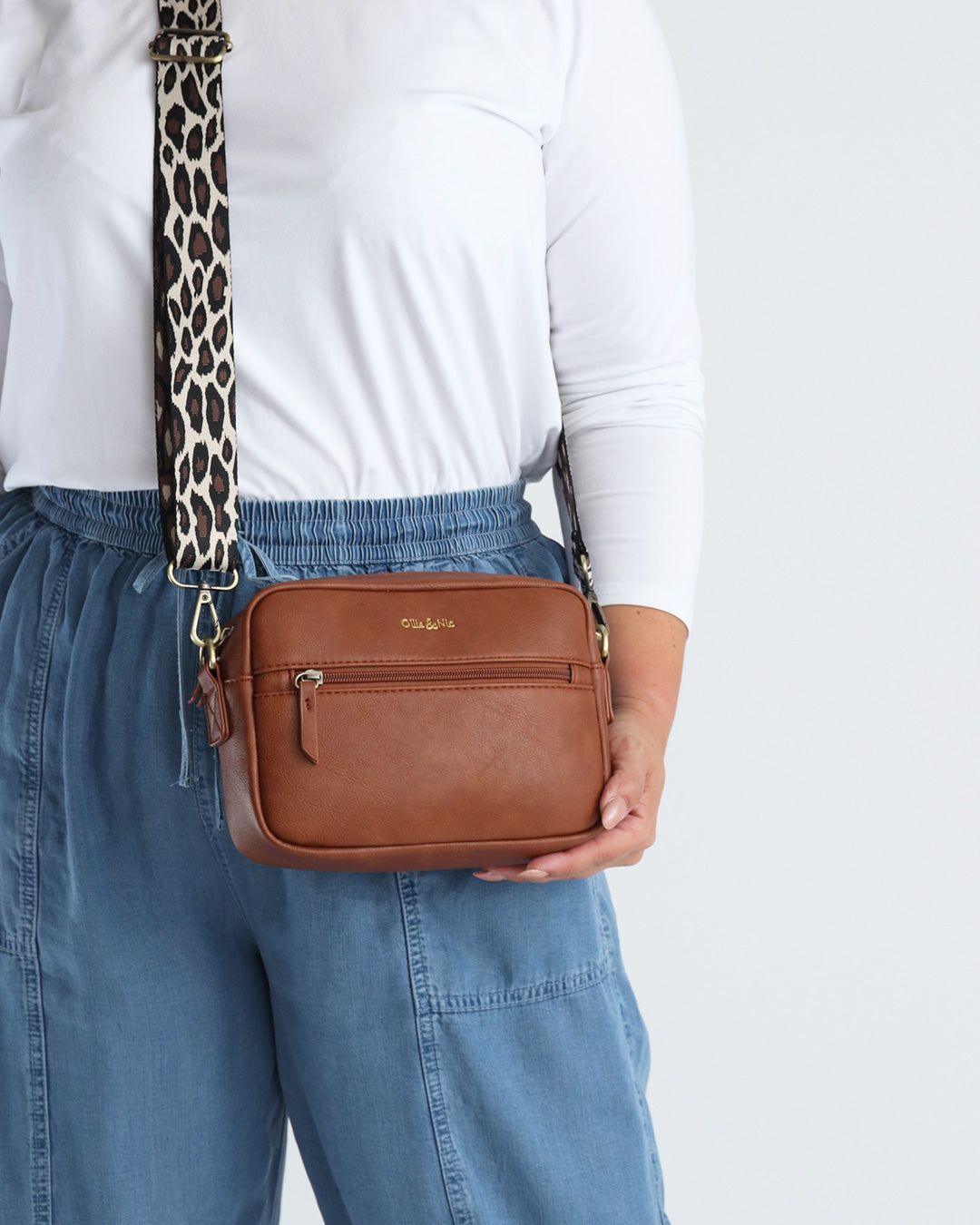 Gigi Crossbody - Tan