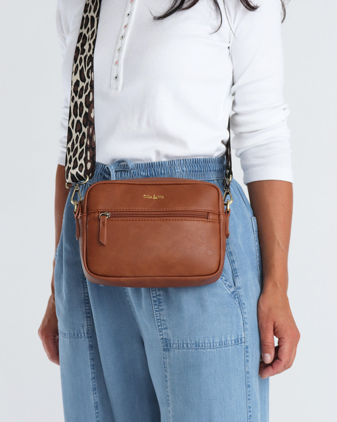 Gigi Crossbody - Tan