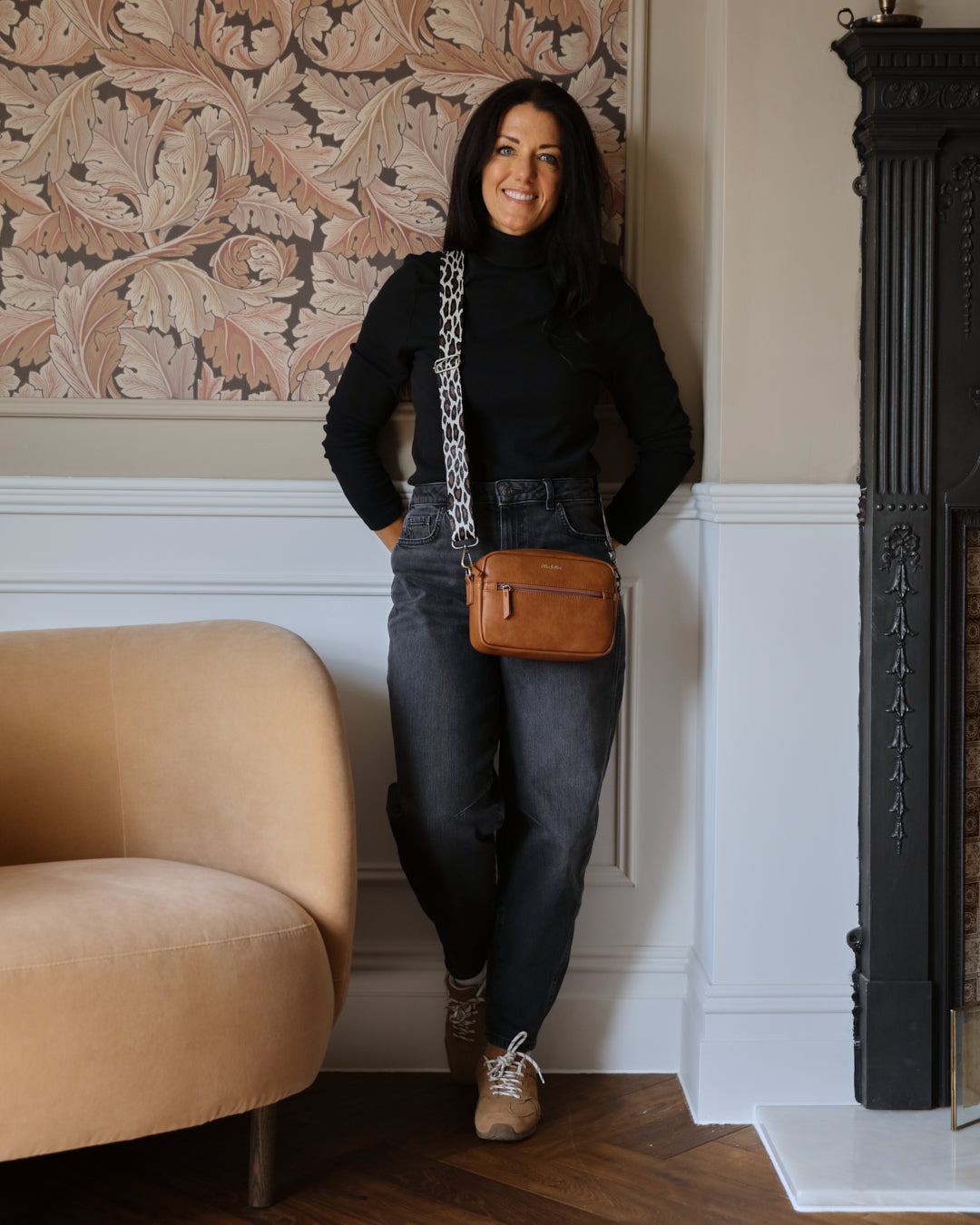 Gigi Crossbody - Tan