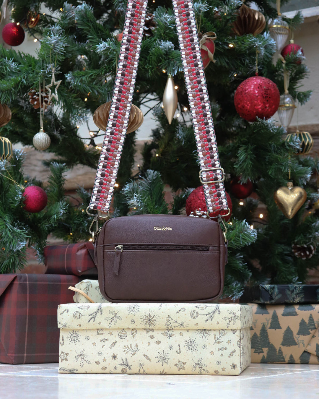 Gigi Crossbody - Chocolate