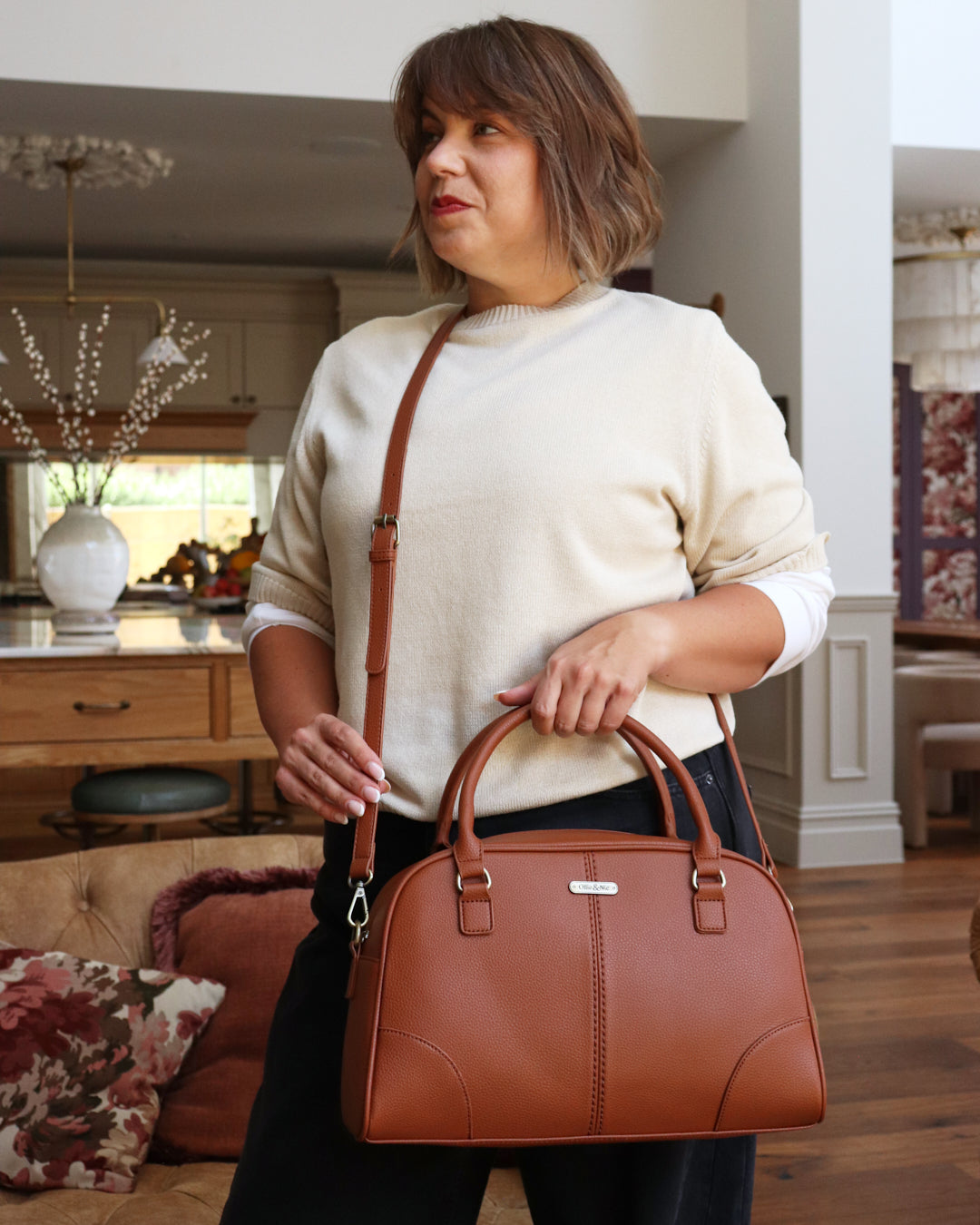 Jenna Bowling Bag - Tan