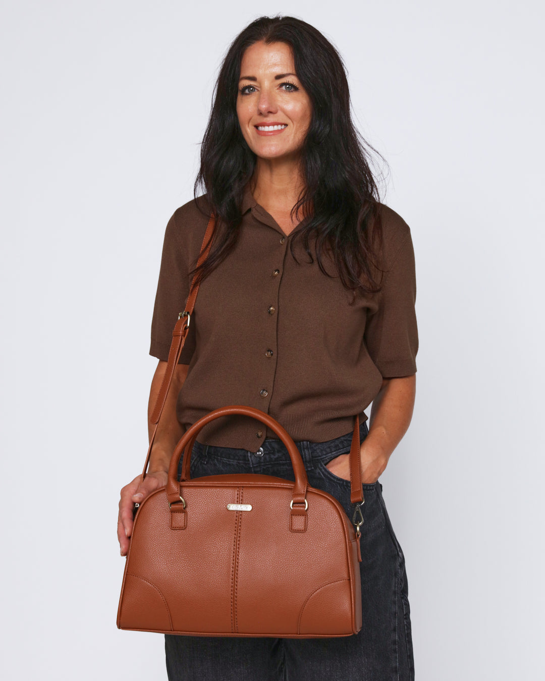 Jenna Bowling Bag - Tan