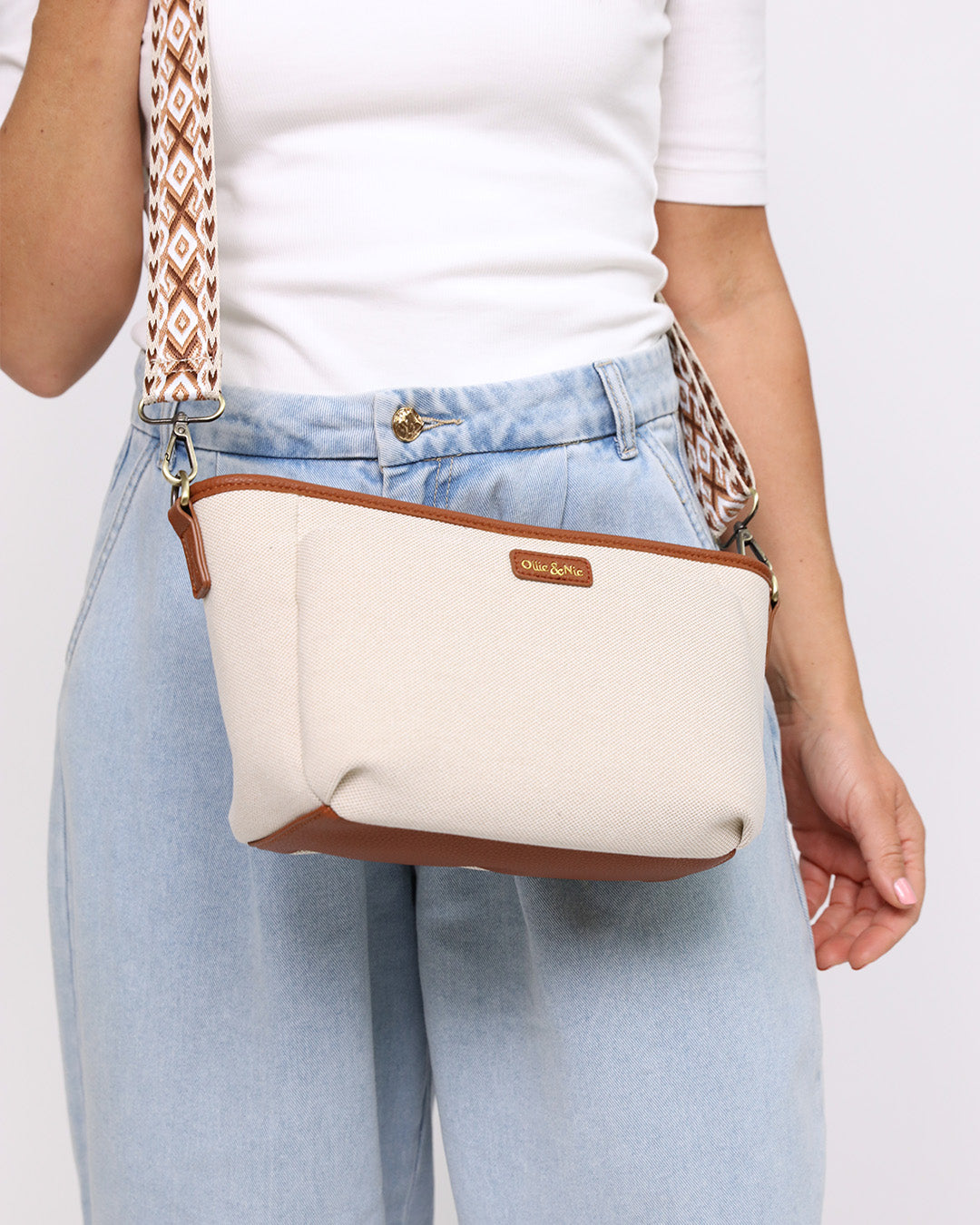 Joanne Boat Bag - Tan