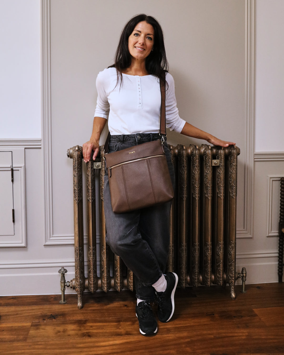 Layla Large Crossbody - Chocolate