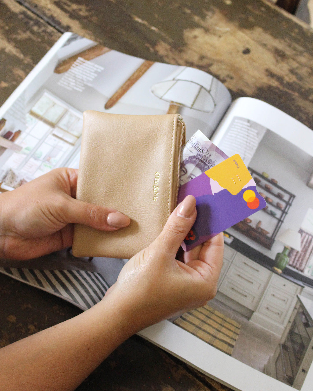 Minnie Zip Coin Purse - Camel