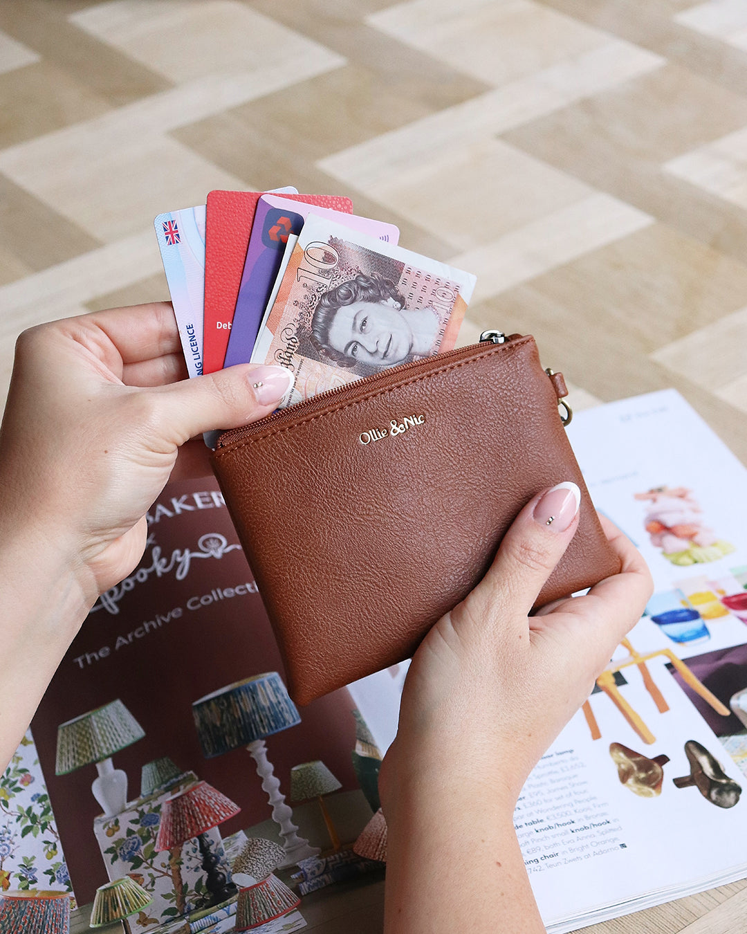 Minnie Zip Coin Purse - Tan
