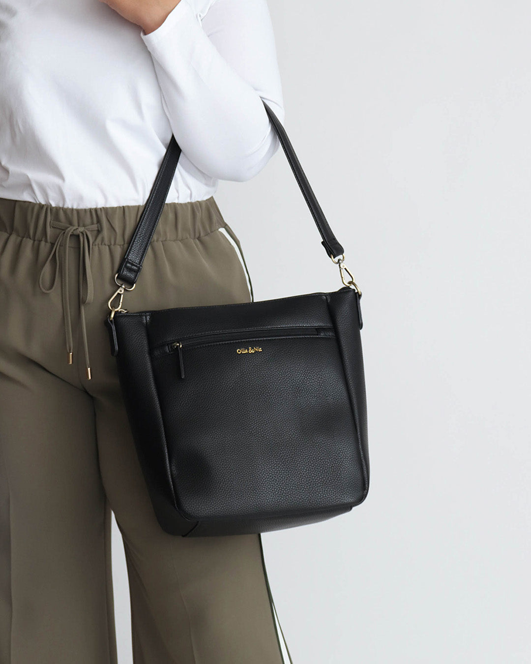 Monica Bucket Bag - Black
