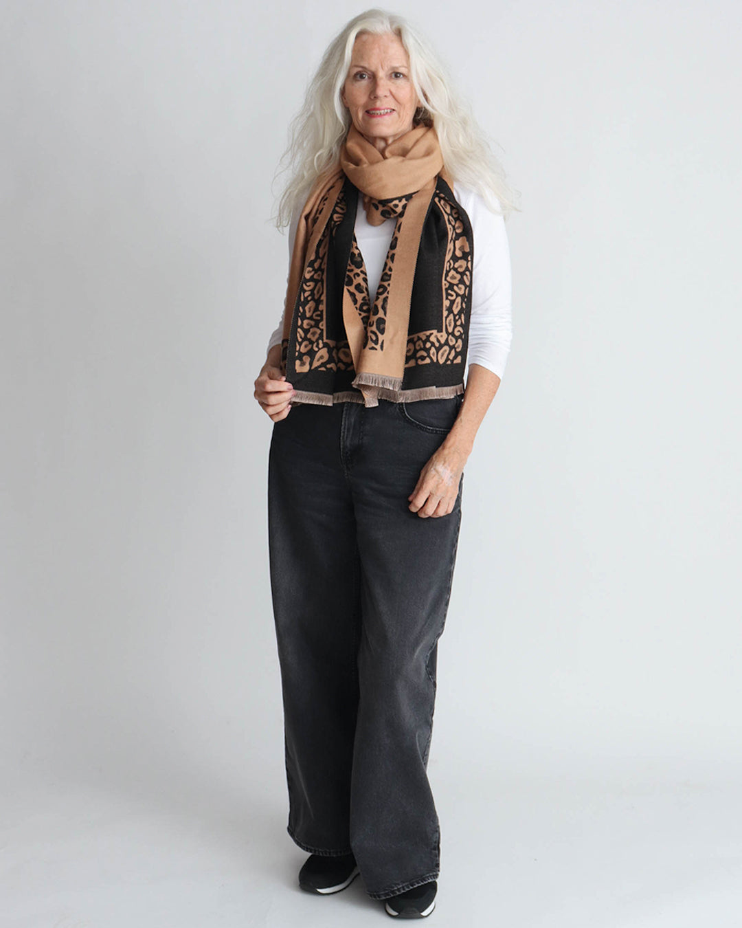 Myrah Scarf - Black/Camel