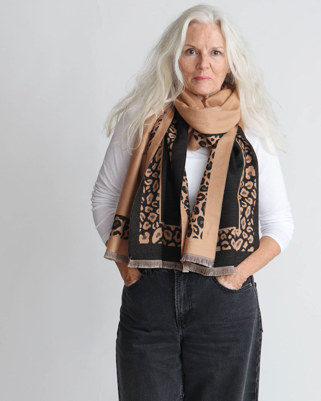Myrah Scarf - Black/Camel