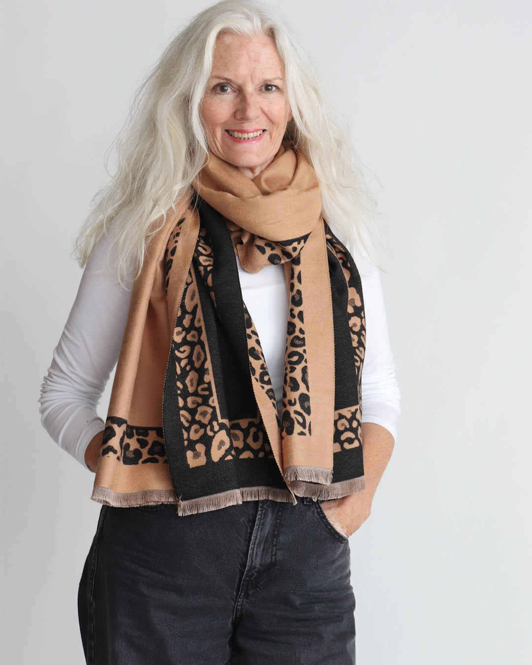 Myrah Scarf - Black/Camel