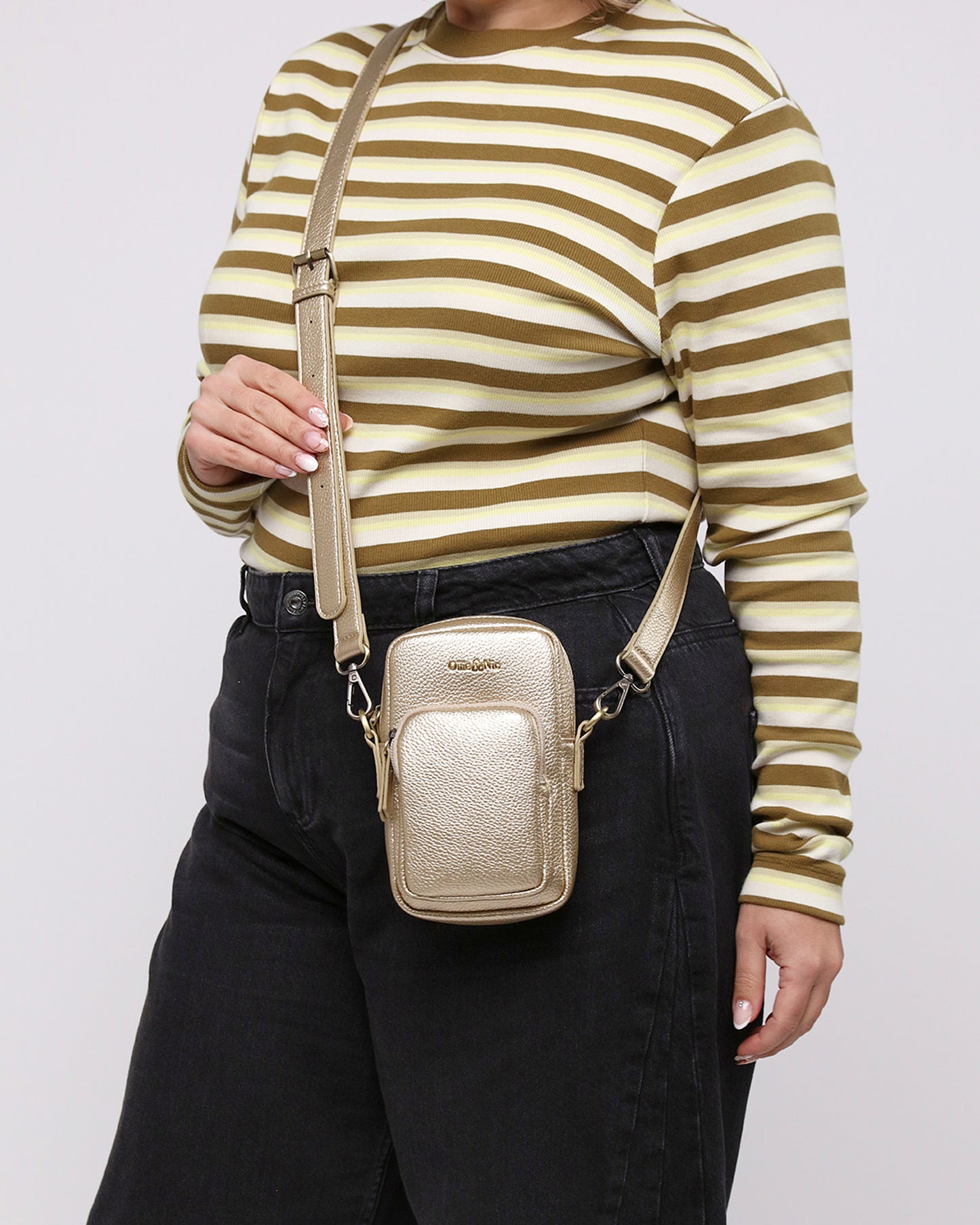 Phoebe Phone Bag - Gold