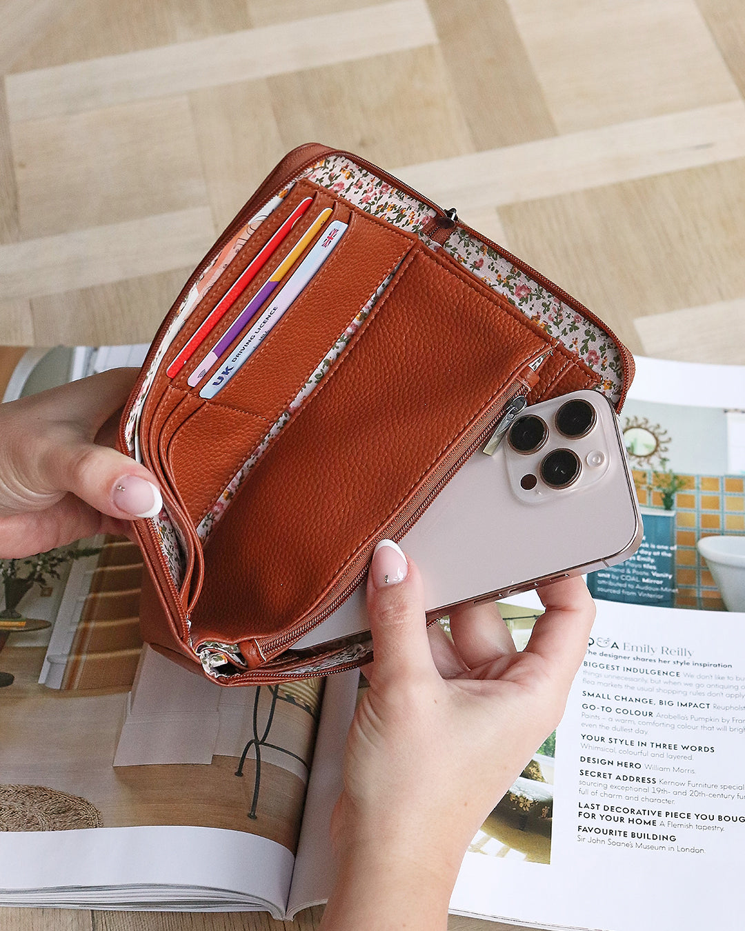Robin Purse - Tan