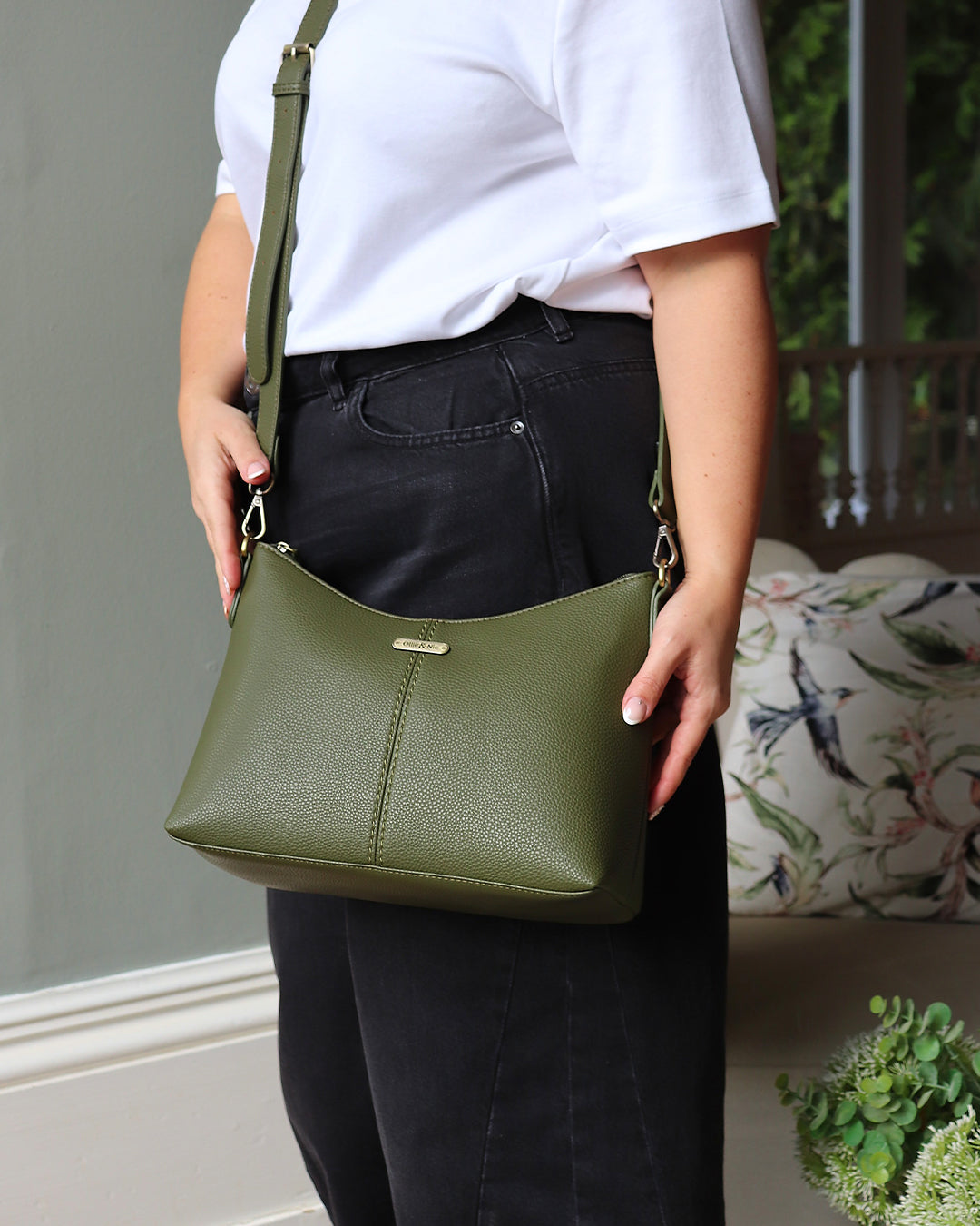 Sonya Curve Top Shoulder Bag - Olive